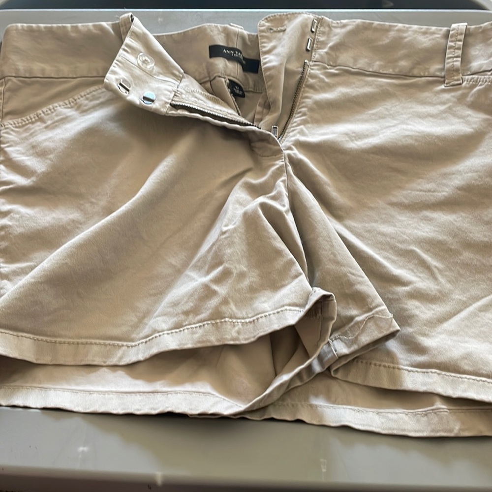 Ann Taylor size 12 khaki shorts
